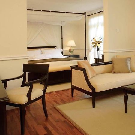 Cameron Highlands Resort - Small Luxury Hotels Of The World ภายนอก รูปภาพ A suite at the Mandarin Oriental, Bangkok