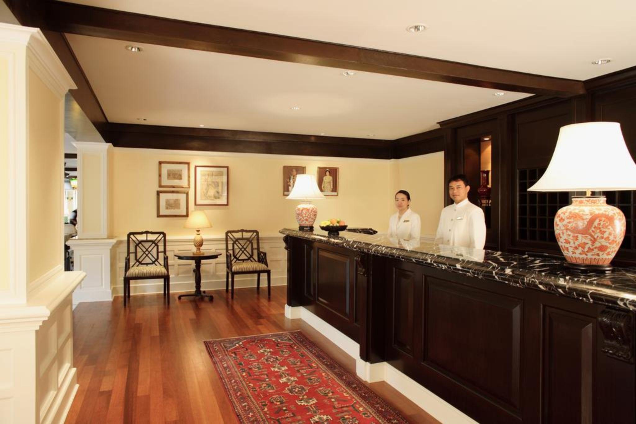 Cameron Highlands Resort - Small Luxury Hotels Of The World ภายนอก รูปภาพ The reception desk at the Taj Bengal