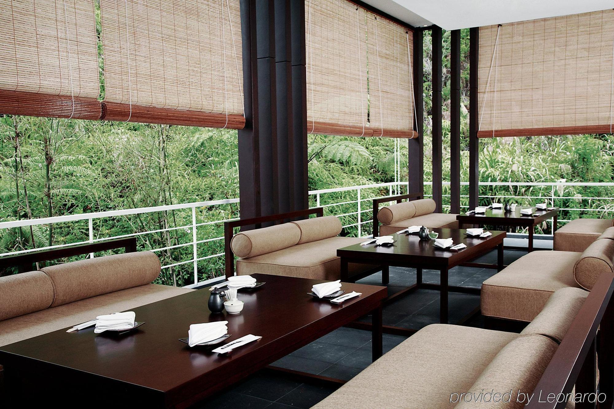 Cameron Highlands Resort - Small Luxury Hotels Of The World ภายนอก รูปภาพ Interior of a restaurant